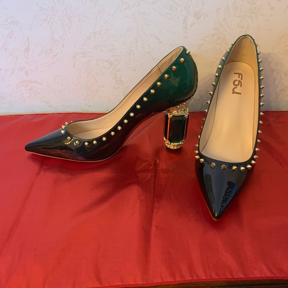 FSJ Green Bridal Pointed Toe Heels, Size 11 - Picture 3 of 9